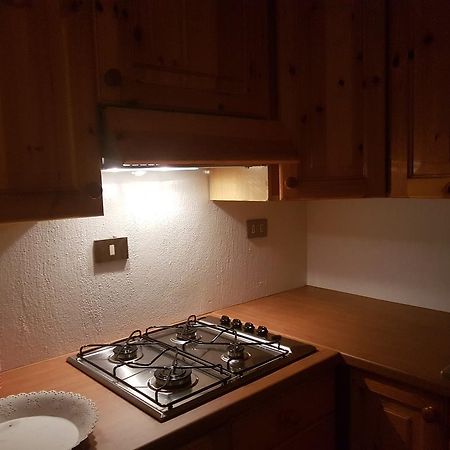 Appartamento In perfetto stile valdostano Saint-Vincent Esterno foto